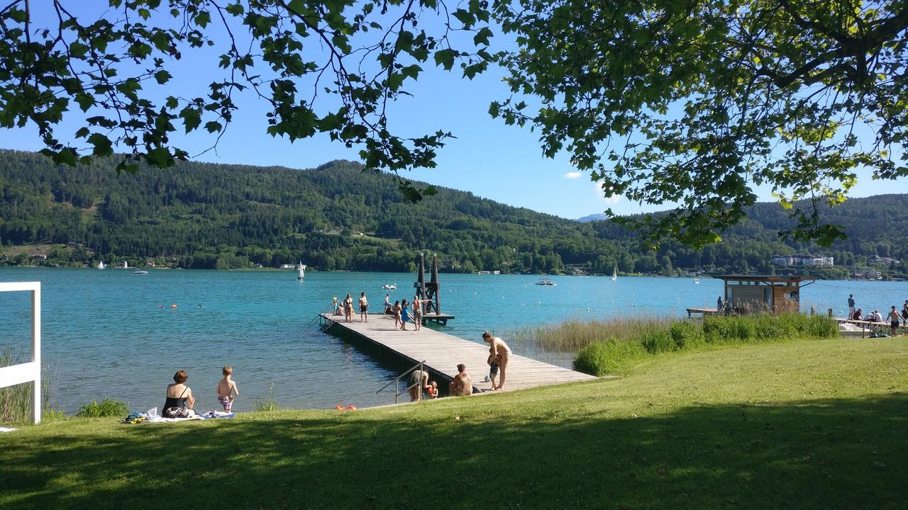 Hotel Garni Seeroesl Am Woerthersee , Kaernten Krumpendorf Exterior photo