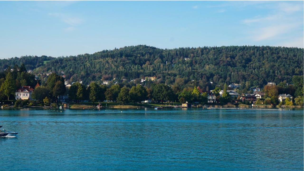 Hotel Garni Seeroesl Am Woerthersee , Kaernten Krumpendorf Exterior photo